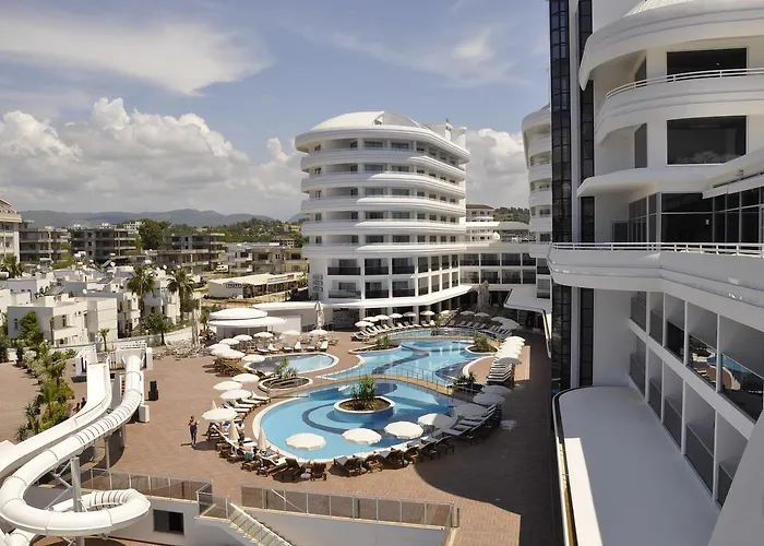 Laguna Beach Alya Resort & Spa Okurcalar